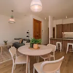 Elegancia Luz Y Calidez - Apto 1 By Apartment Vigo