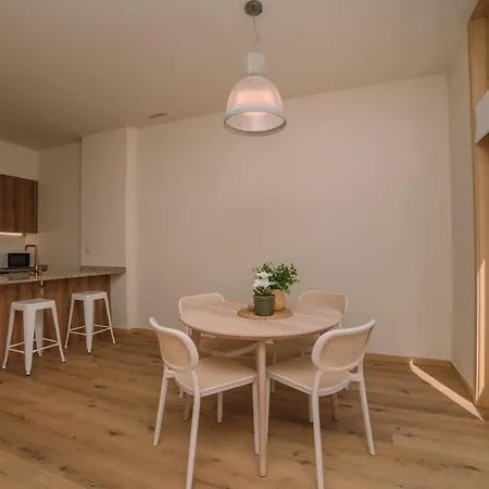 Elegancia Luz Y Calidez - Apto 1 By * Vigo