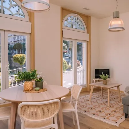 Elegancia Luz Y Calidez - Apto 1 By Apartment